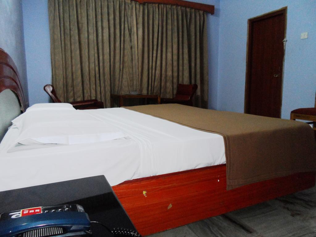 Hotel Bhimas Paradise Tirupati Luaran gambar