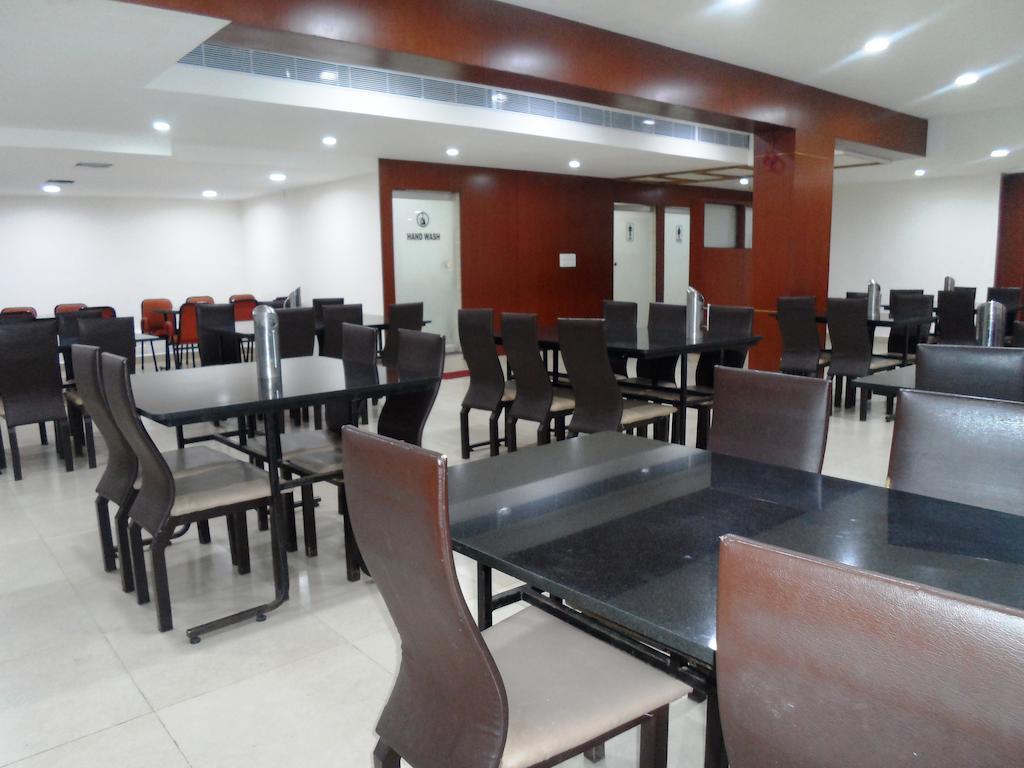 Hotel Bhimas Paradise Tirupati Luaran gambar