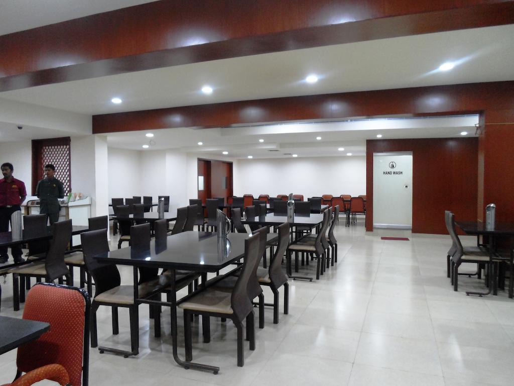 Hotel Bhimas Paradise Tirupati Luaran gambar