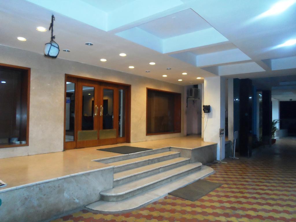 Hotel Bhimas Paradise Tirupati Luaran gambar