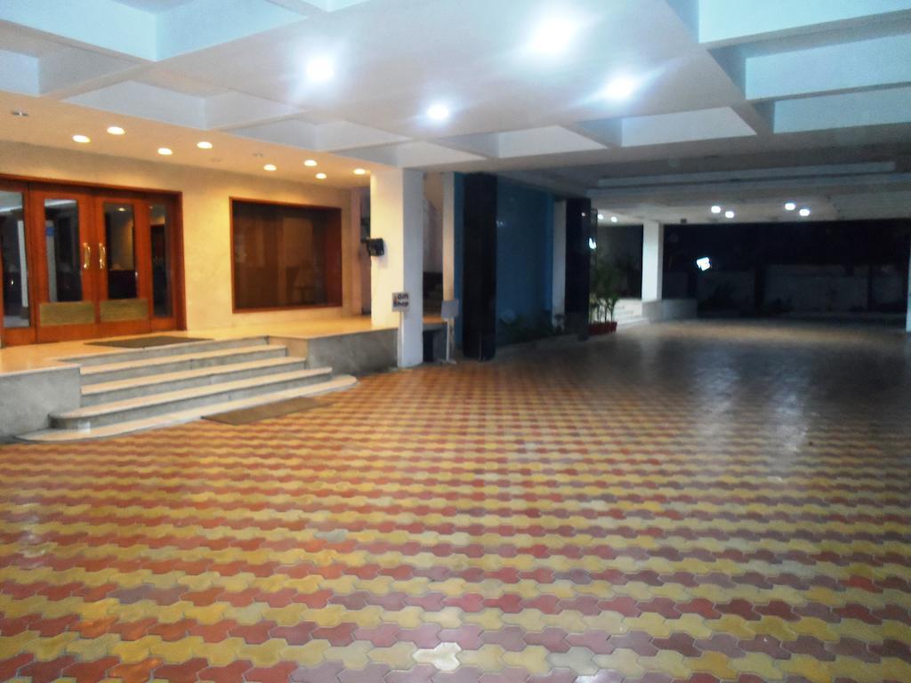 Hotel Bhimas Paradise Tirupati Luaran gambar